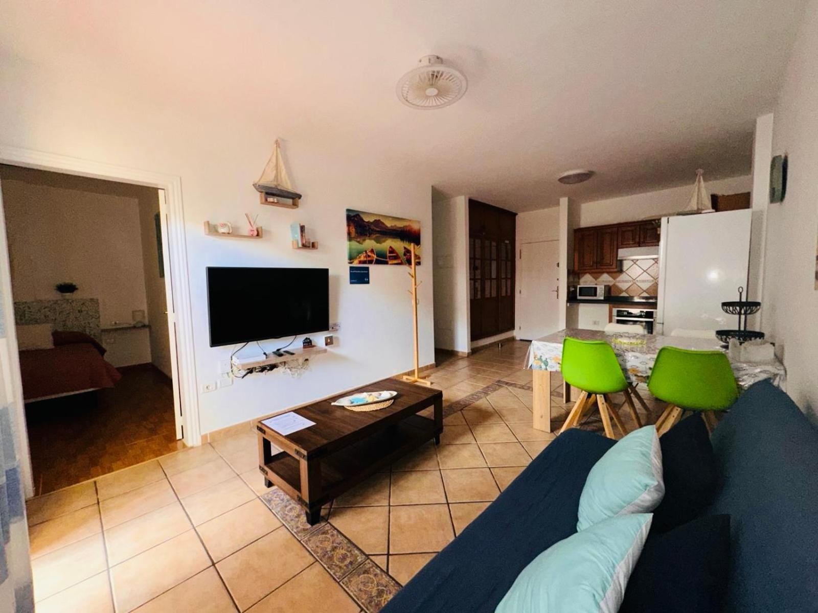 Beach Paradise Apartment Адехе Екстер'єр фото